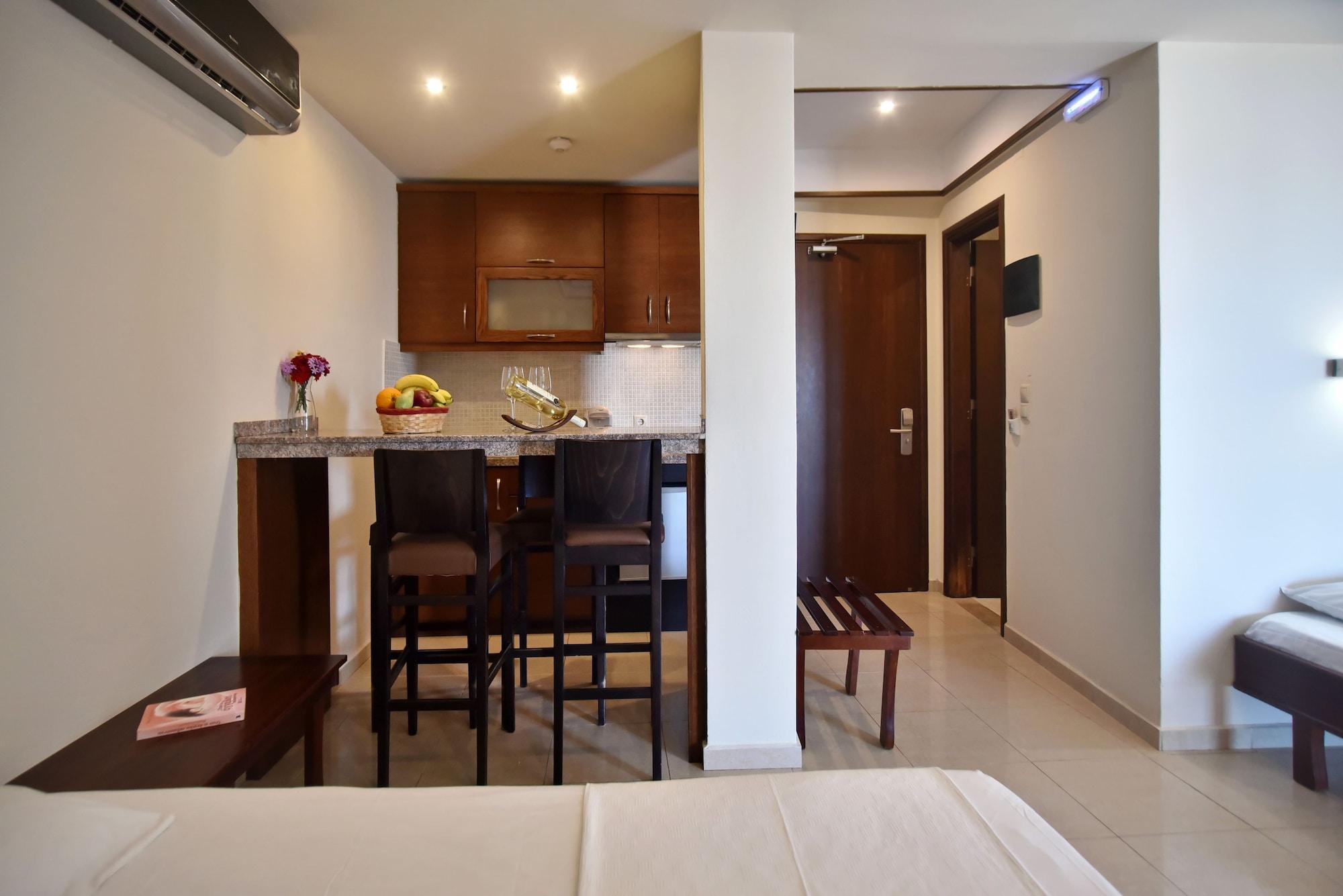 24 Seven Boutique Hotel Mália Kültér fotó